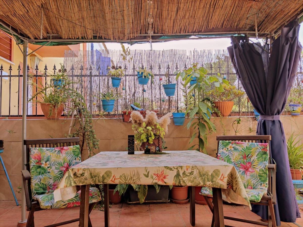 Cool Garden And Suite Mairena del Aljarafe Bagian luar foto