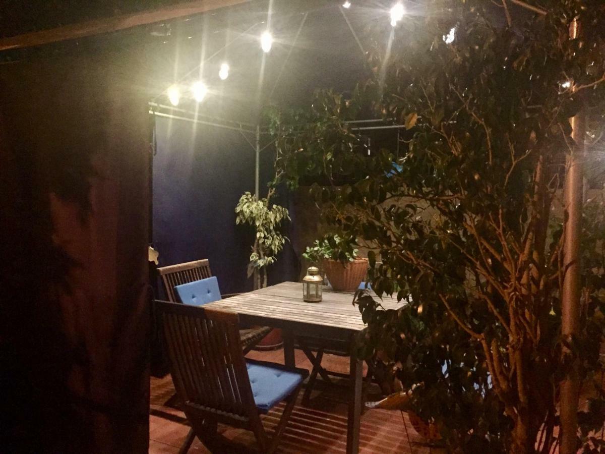 Cool Garden And Suite Mairena del Aljarafe Bagian luar foto